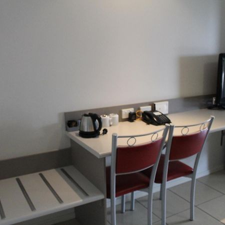 Blackwater Motor Inn Habitación foto